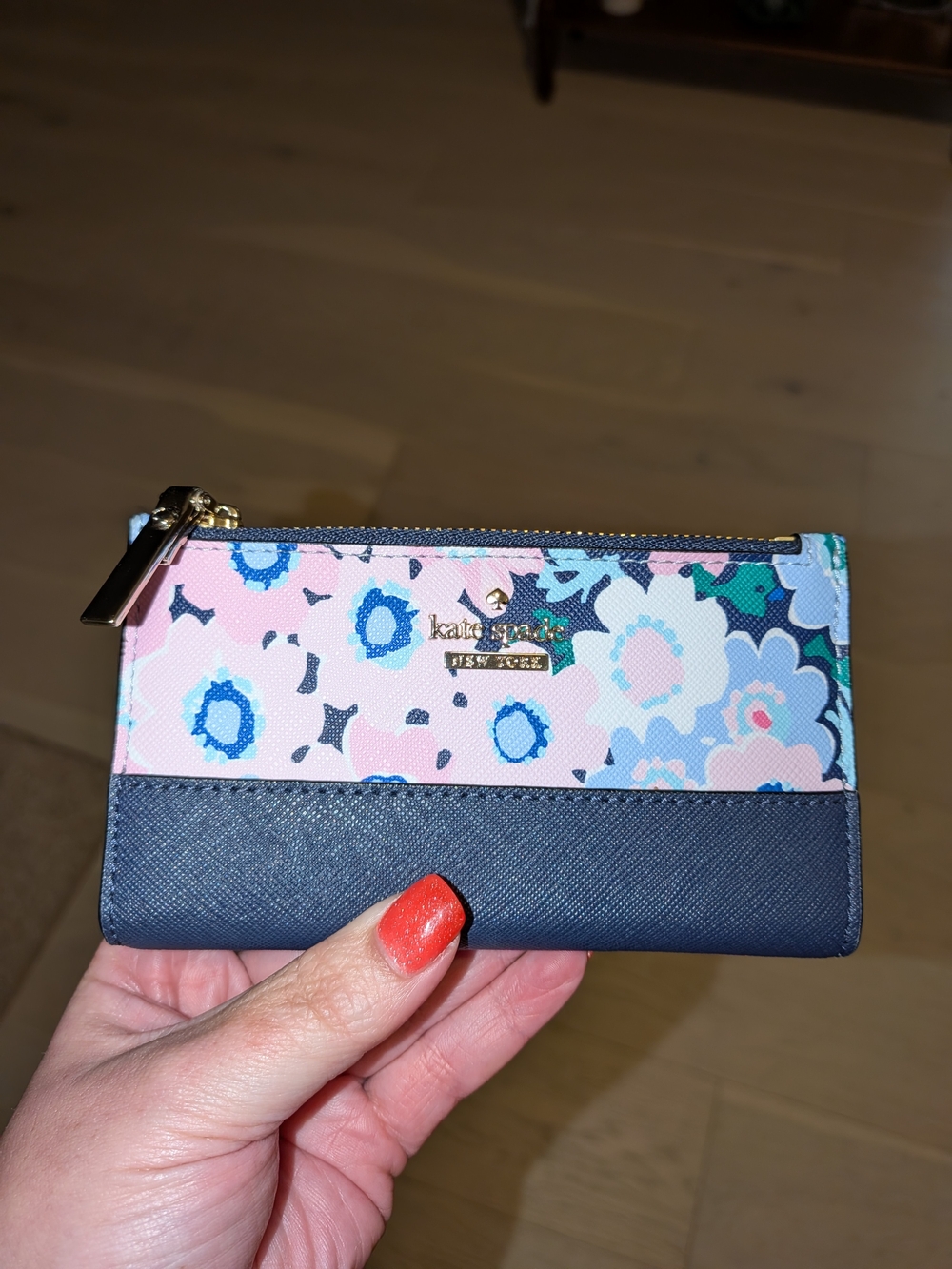 Kate Spade STORYBOOK LINING Pink Floral and Navy Zip Card Wallet